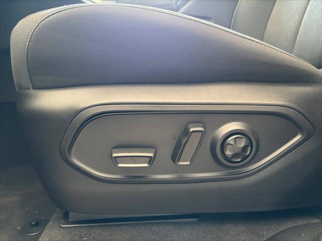 2025 Jeep Grand Cherokee Laredo X 4x2