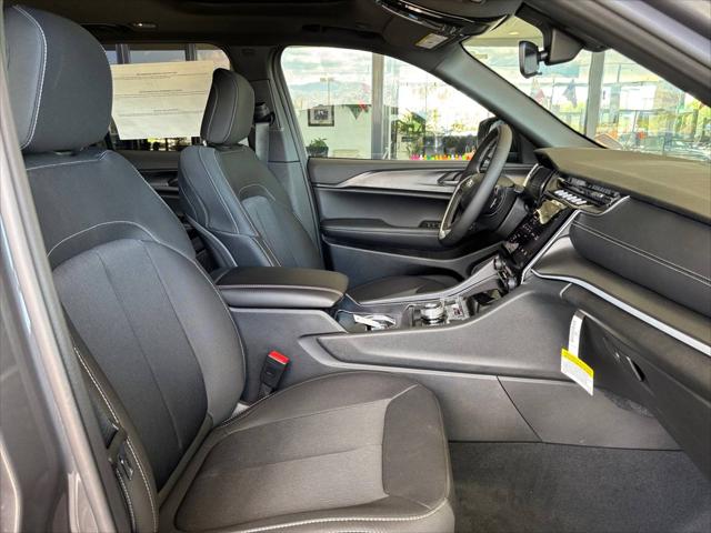 2025 Jeep Grand Cherokee Laredo X 4x2