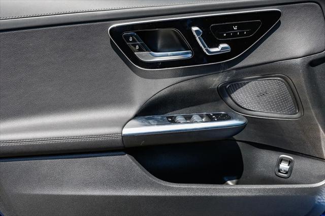 2025 Mercedes-Benz C-CLASS C 300 C 300