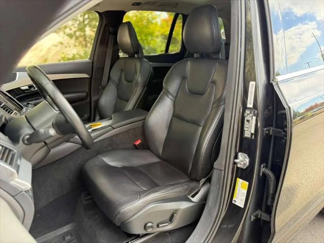2017 Volvo XC90 T6 Momentum