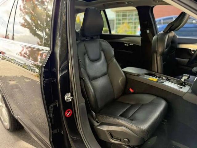 2017 Volvo XC90 T6 Momentum