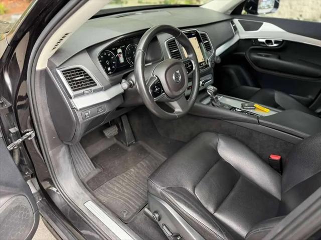 2017 Volvo XC90 T6 Momentum