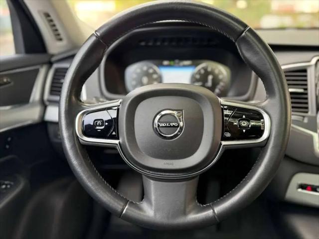 2017 Volvo XC90 T6 Momentum