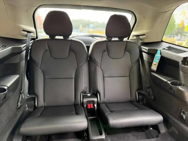 2017 Volvo XC90 T6 Momentum