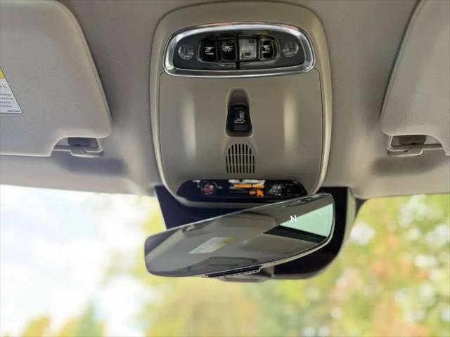 2017 Volvo XC90 T6 Momentum