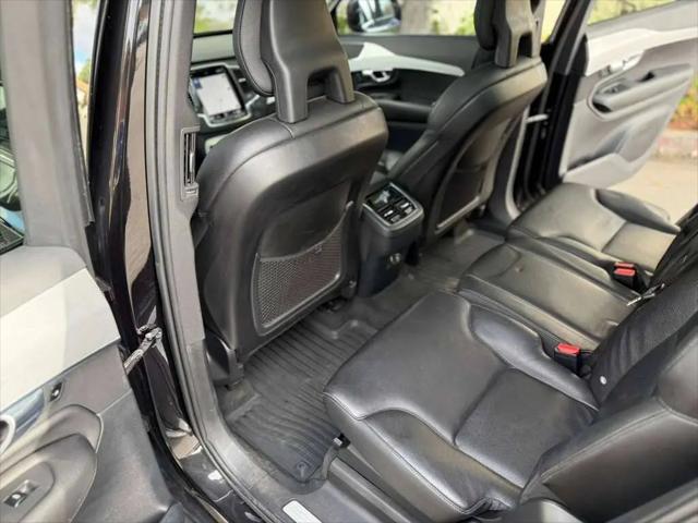2017 Volvo XC90 T6 Momentum