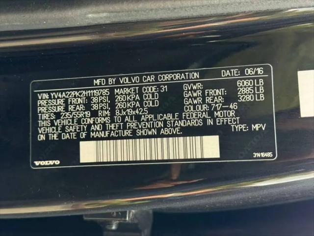 2017 Volvo XC90 T6 Momentum