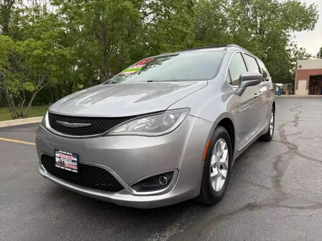2017 Chrysler Pacifica Touring-L