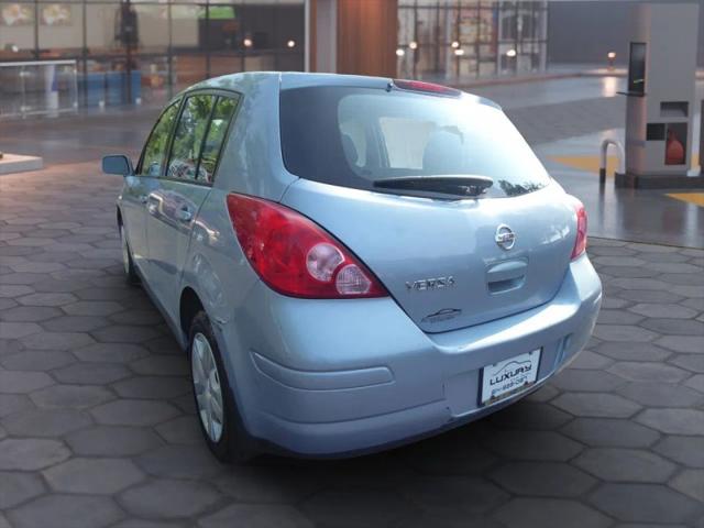 2011 Nissan Versa 1.8S