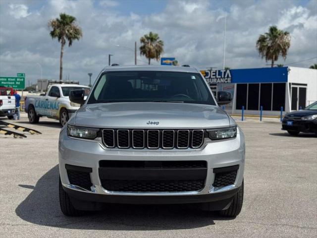 2023 Jeep Grand Cherokee L Laredo 4x4