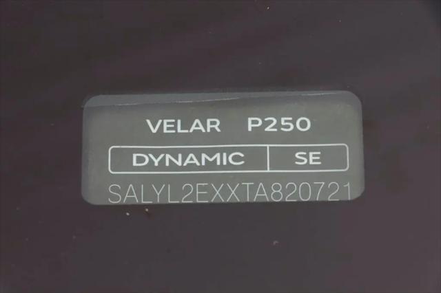 2026 Land Rover Range Rover Velar P250 Dynamic SE