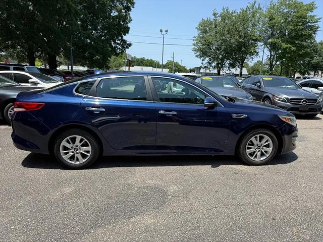 2017 Kia Optima LX