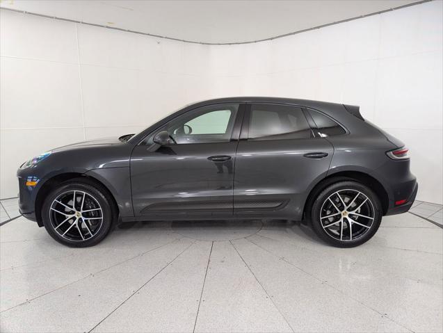 2025 Porsche Macan Unknown