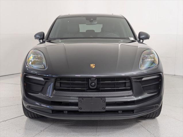 2025 Porsche Macan Unknown