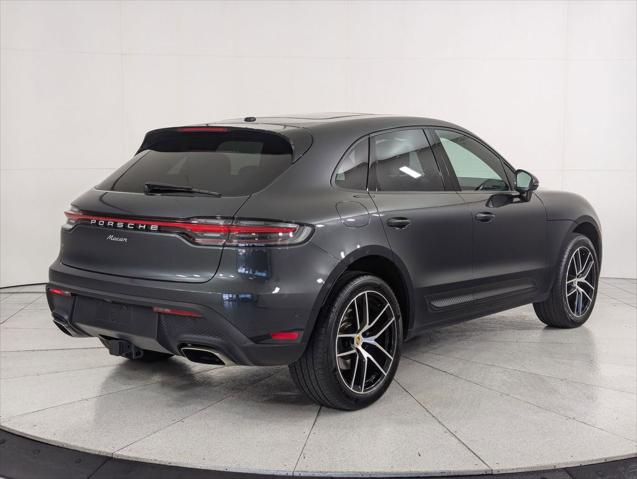 2025 Porsche Macan Unknown