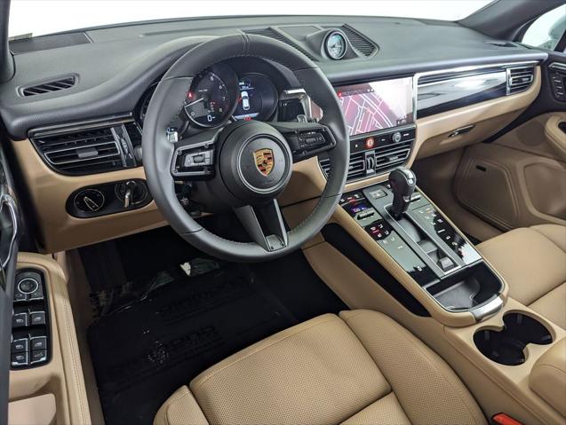 2025 Porsche Macan Unknown