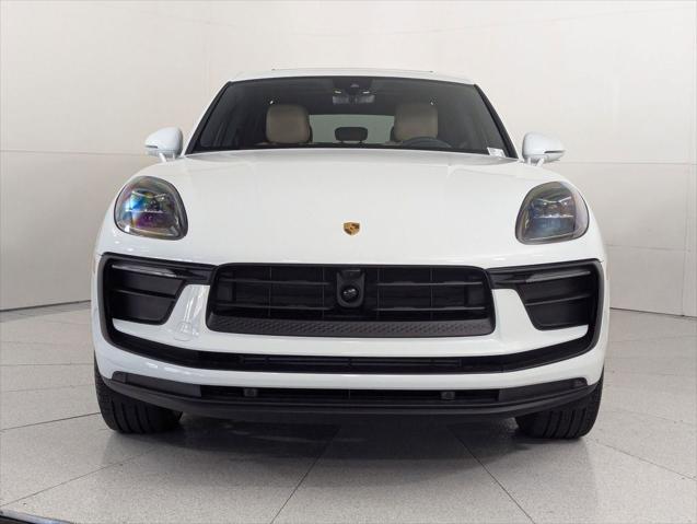 2025 Porsche Macan Unknown
