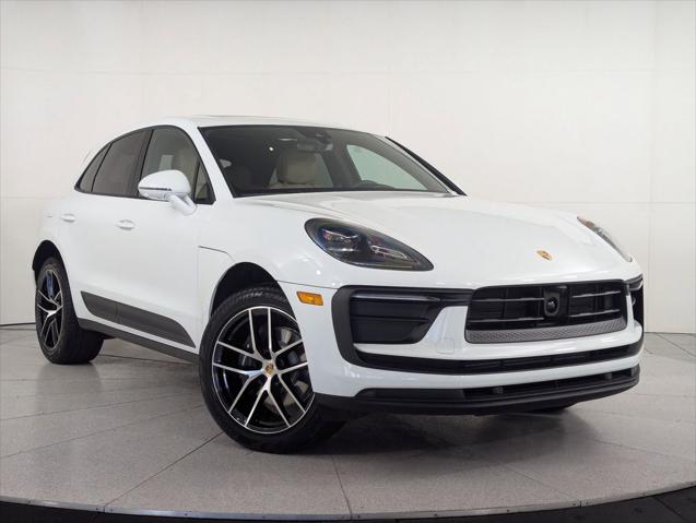 2025 Porsche Macan Unknown