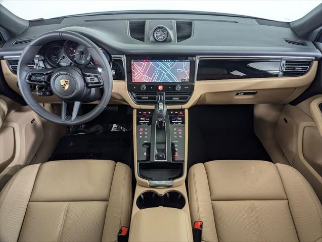 2025 Porsche Macan Unknown