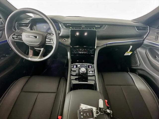 2025 Jeep Grand Cherokee L Overland 4x4