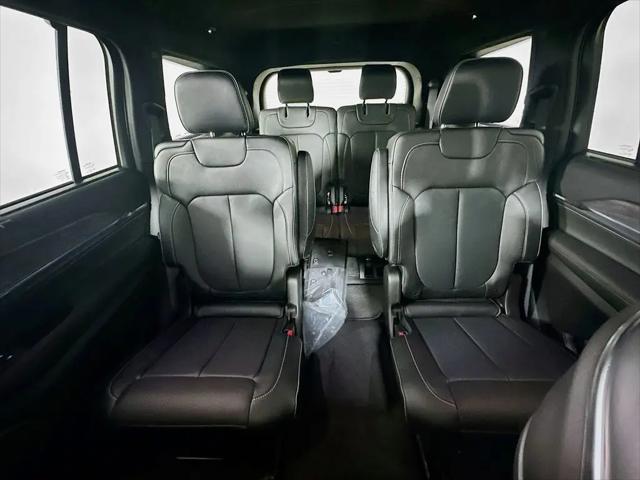 2025 Jeep Grand Cherokee L Overland 4x4