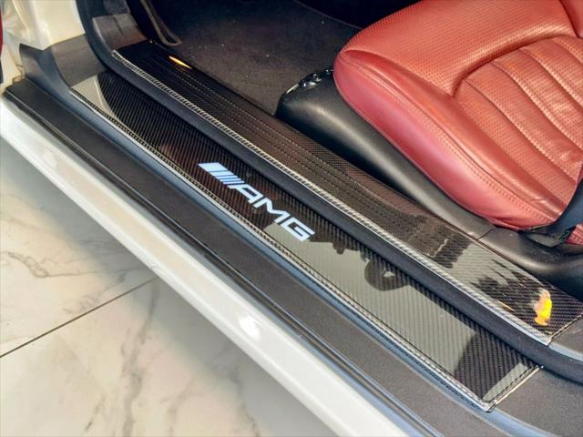2009 Mercedes-Benz SL AMG SL 63 SL 63 AMG Roadster 2D