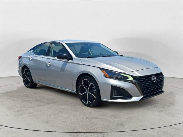 2023 Nissan Altima SR FWD