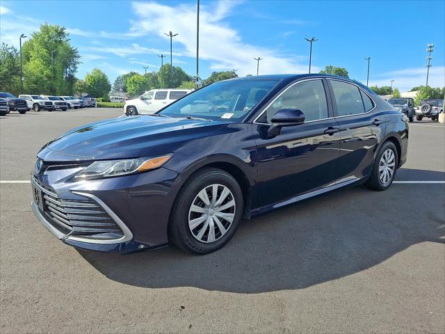 2022 Toyota Camry LE Hybrid