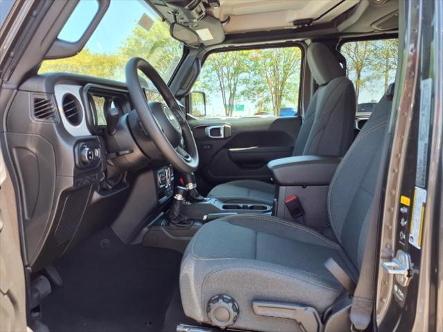 2025 Jeep Gladiator GLADIATOR NIGHTHAWK 4X4