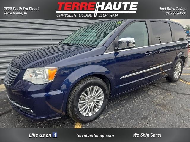 2015 Chrysler Town and Country Touring-L