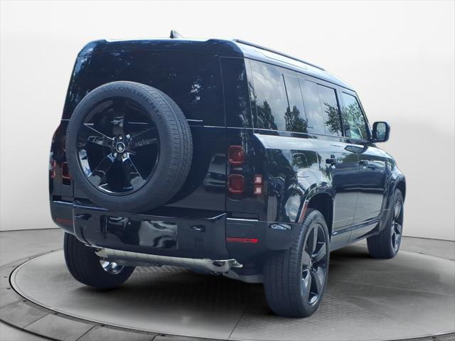 2025 Land Rover Defender 110 P400 X-Dynamic SE
