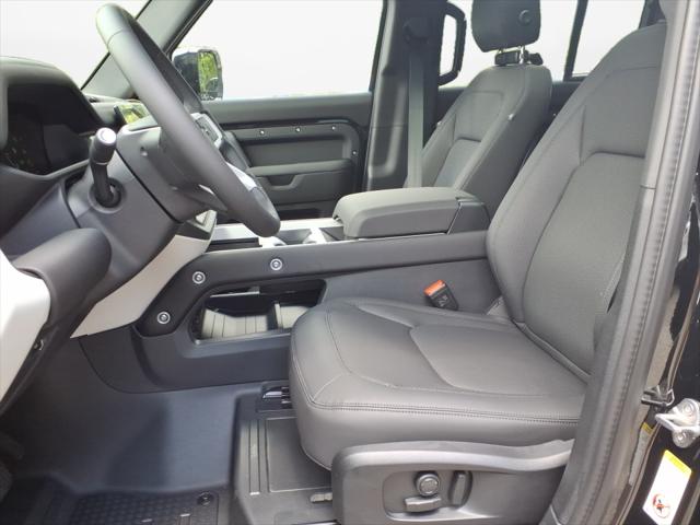 2025 Land Rover Defender 110 P400 X-Dynamic SE