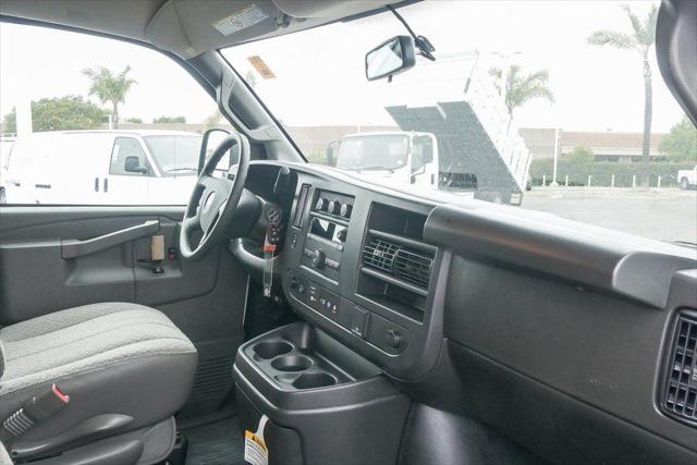 2025 Chevrolet Express Cargo Van RWD 2500 Extended Wheelbase WT