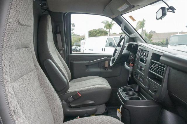 2025 Chevrolet Express Cargo Van RWD 2500 Extended Wheelbase WT