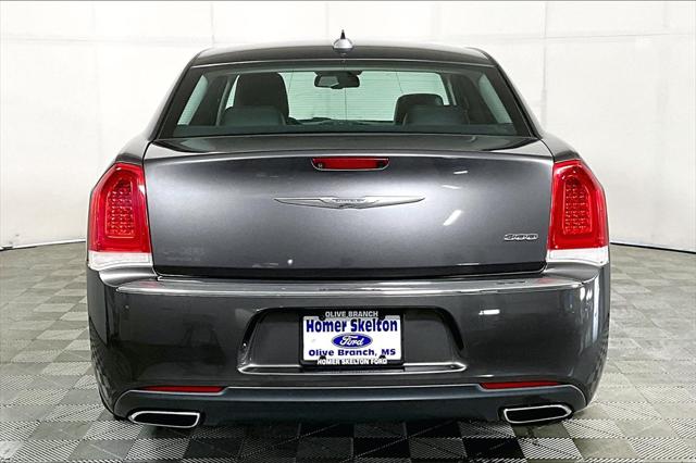 Used 2017 Chrysler 300 For Sale in Olive Branch, MS