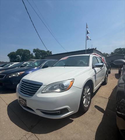 2014 Chrysler 200 Limited