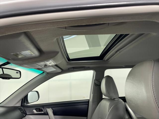 Used 2013 Toyota Highlander For Sale in Bremerton, WA