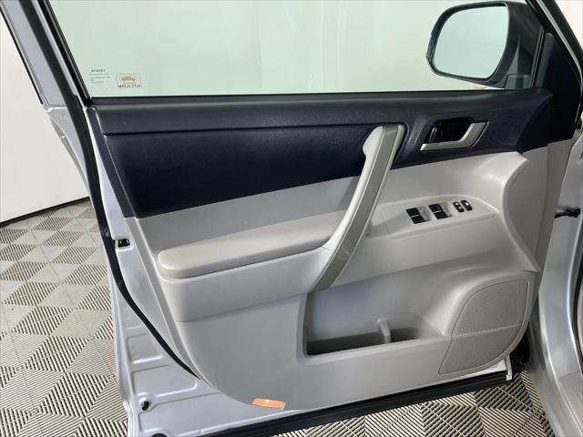 Used 2013 Toyota Highlander For Sale in Bremerton, WA