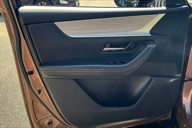 2025 Mazda CX-70 Premium Package