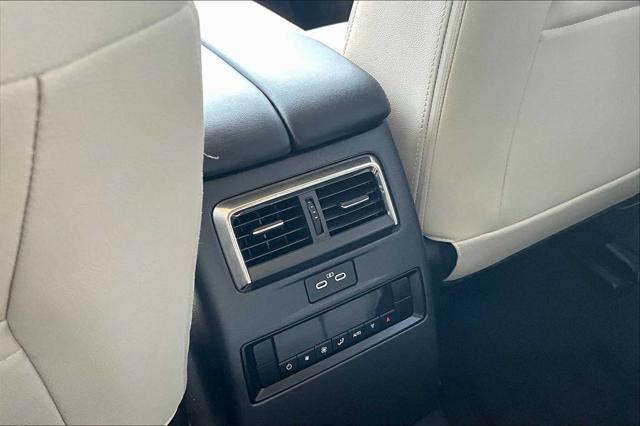 2025 Mazda CX-70 Premium Package