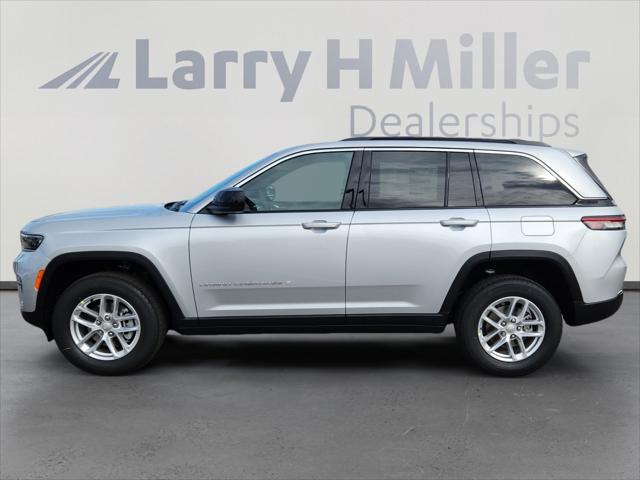 2025 Jeep Grand Cherokee GRAND CHEROKEE LAREDO X 4X4