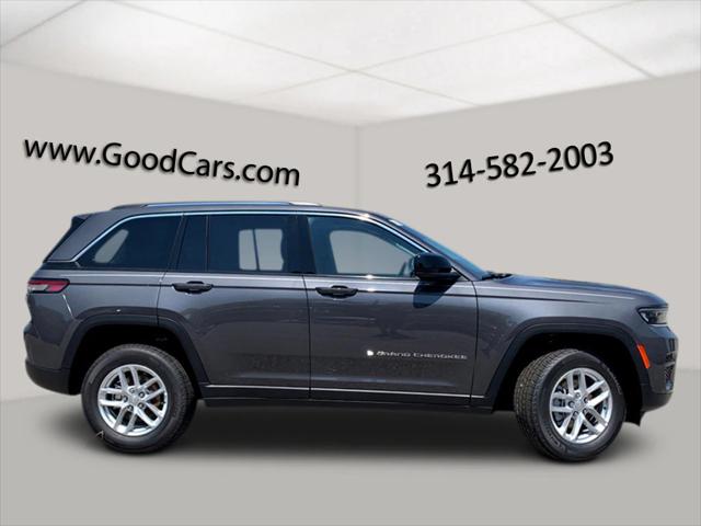 2025 Jeep Grand Cherokee GRAND CHEROKEE LAREDO X 4X4