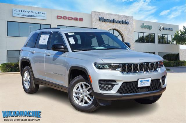 2025 Jeep Grand Cherokee GRAND CHEROKEE LAREDO X 4X2