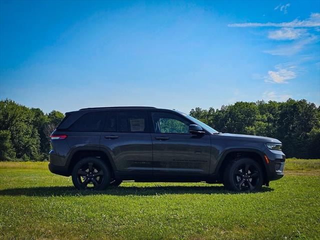 2025 Jeep Grand Cherokee GRAND CHEROKEE ALTITUDE X 4X4 2025 Jeep Grand Cherokee GRAND CHEROKEE ALTITUDE X 4X4