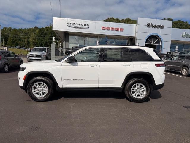 2025 Jeep Grand Cherokee GRAND CHEROKEE LAREDO 4X4