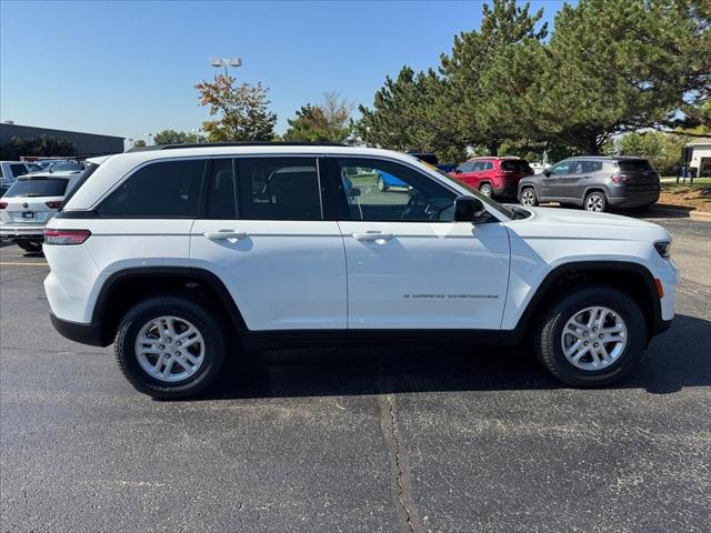 2025 Jeep Grand Cherokee GRAND CHEROKEE LAREDO 4X4