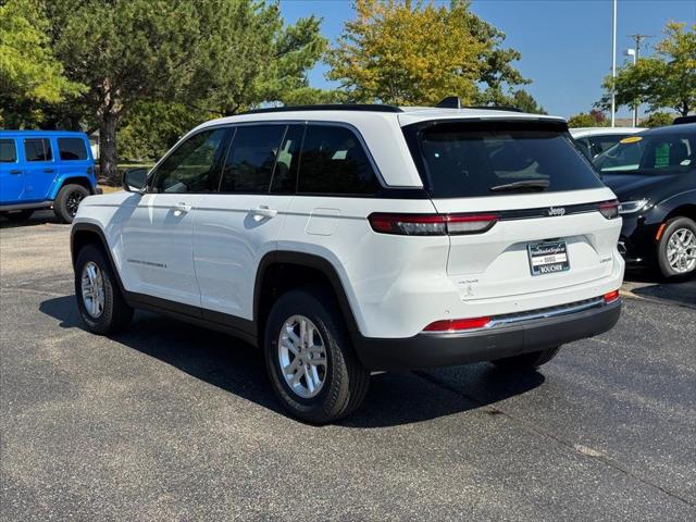 2025 Jeep Grand Cherokee GRAND CHEROKEE LAREDO 4X4