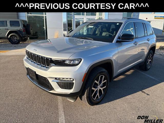 2025 Jeep Grand Cherokee GRAND CHEROKEE LIMITED 4X4