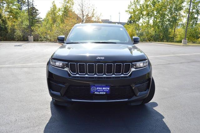 2025 Jeep Grand Cherokee GRAND CHEROKEE LAREDO 4X4
