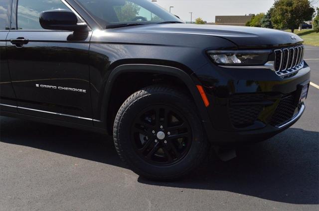 2025 Jeep Grand Cherokee GRAND CHEROKEE LAREDO 4X4